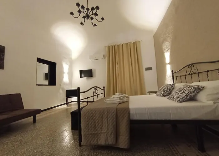 Demasiantval House