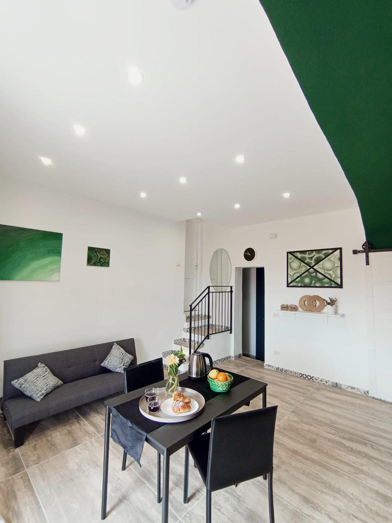 Apartment Demasiantval House